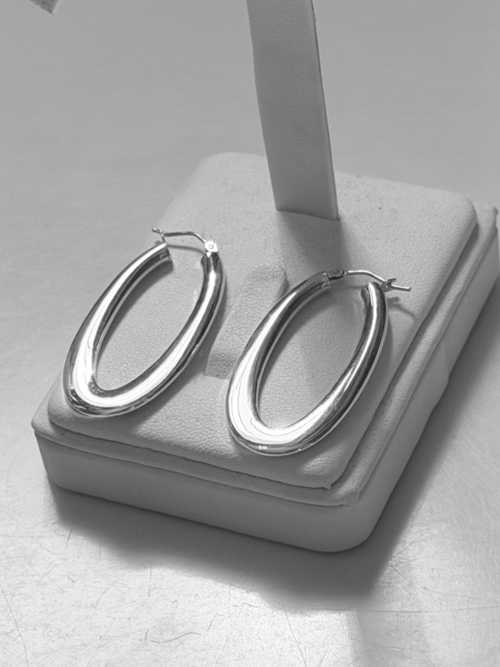 MILOR ITALY 14K White Gold Oval Elongated Hoop Earrings - EUC